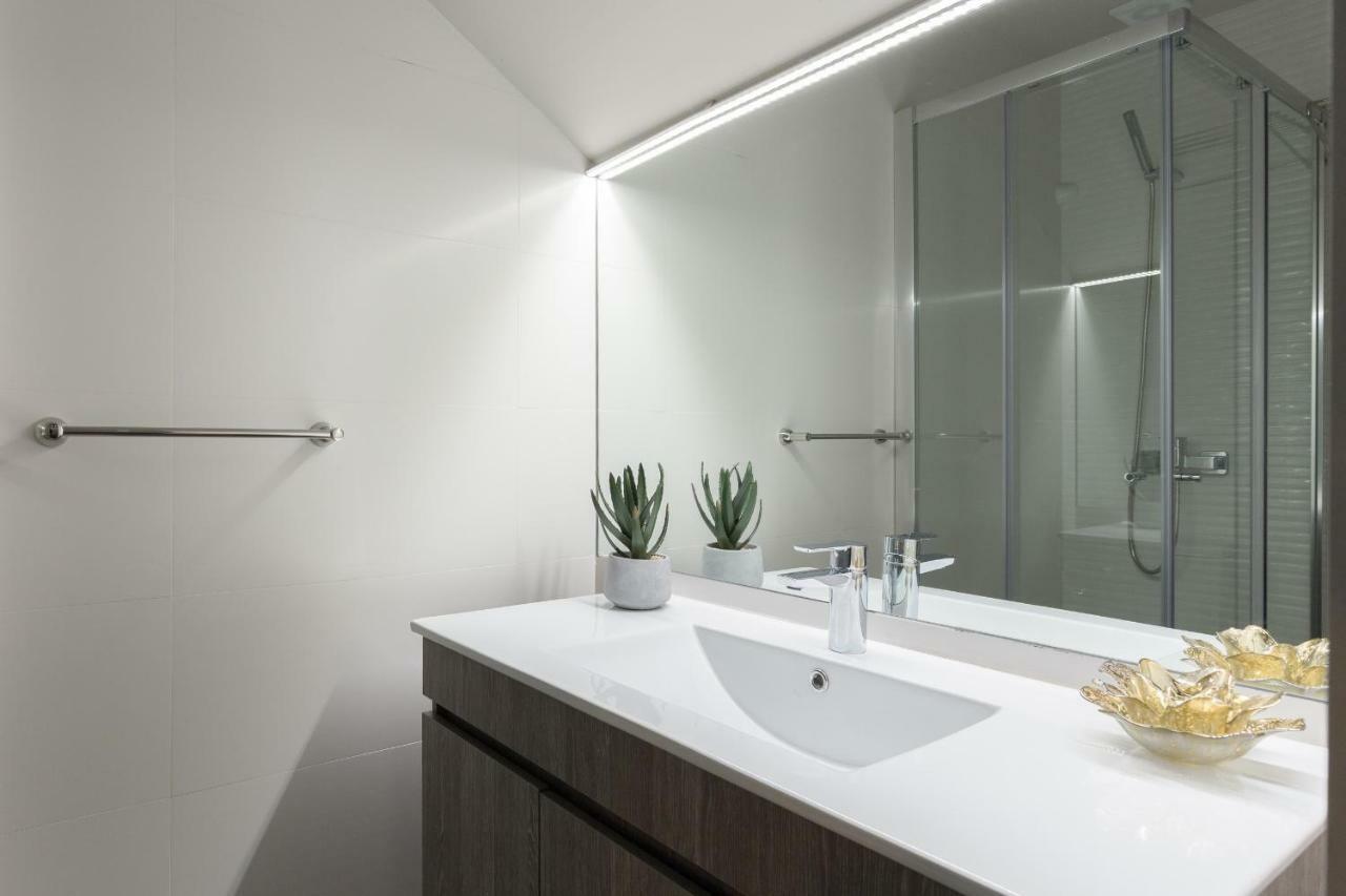 Charming Luxurious Flat With Garage By Host Wise Apartamento Porto Exterior foto