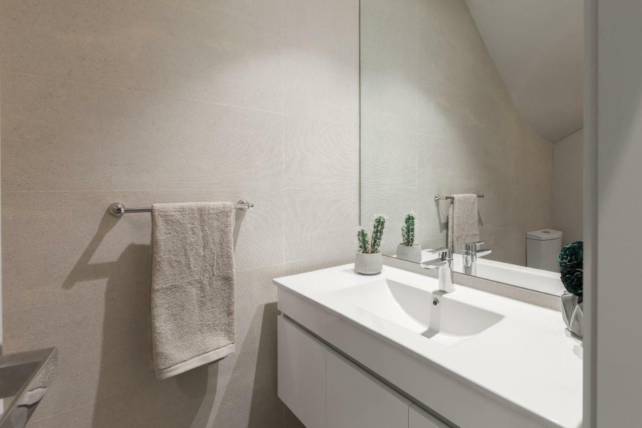 Charming Luxurious Flat With Garage By Host Wise Apartamento Porto Exterior foto
